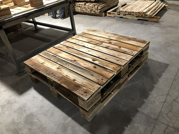 Pallet gỗ - Pallet HVG - Công Ty TNHH Đầu Tư & Sản Xuất HVG